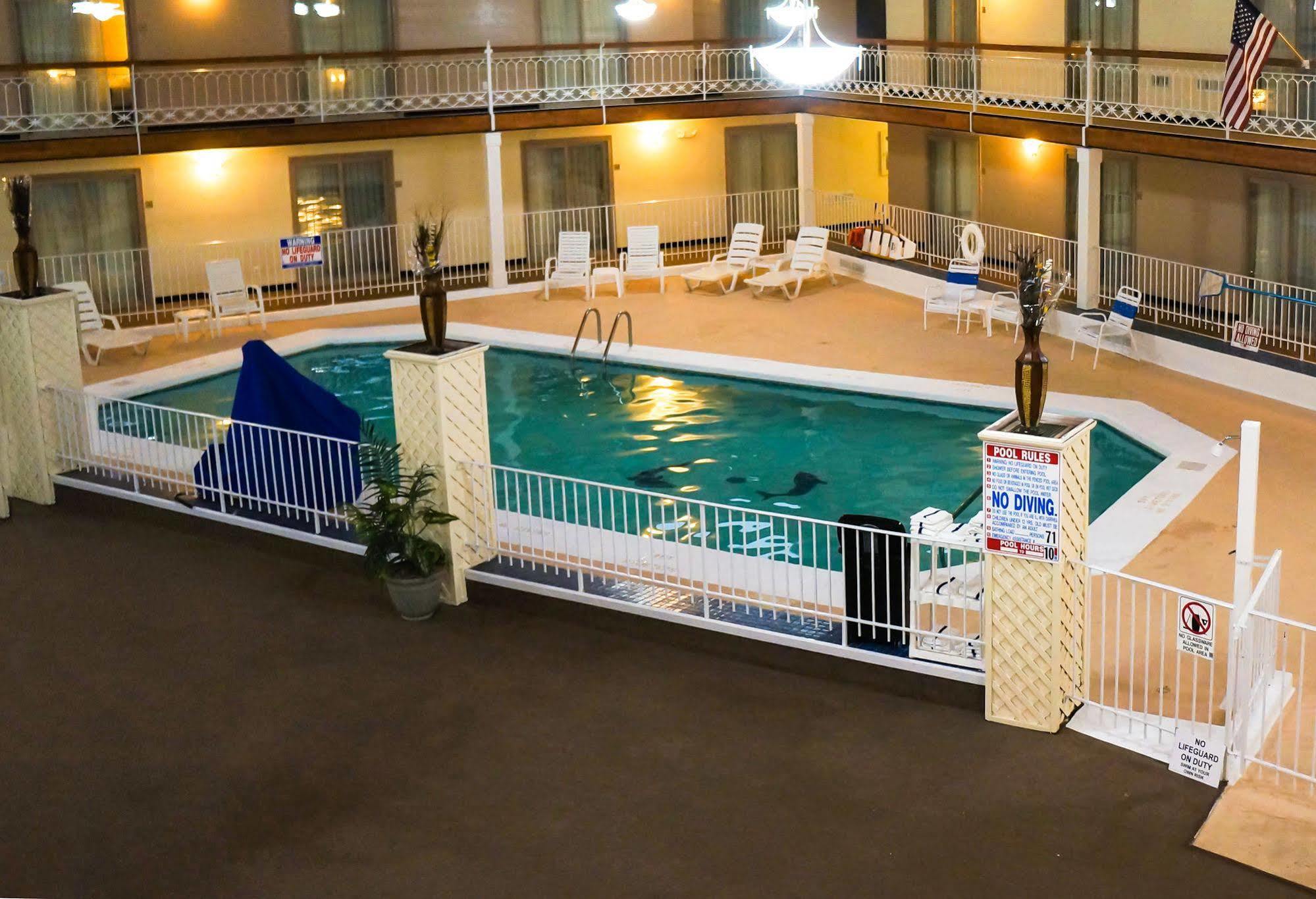 Quality Inn & Suites Coldwater Near I-69 Экстерьер фото